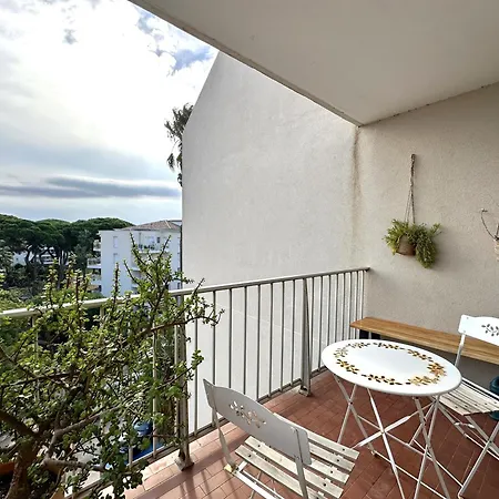 Hyeser - Pour 4 Personnes Sur Le Port D'hyeres * Hyères