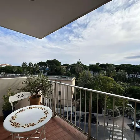 Hyeser - Pour 4 Personnes Sur Le Port D'hyeres * Hyères