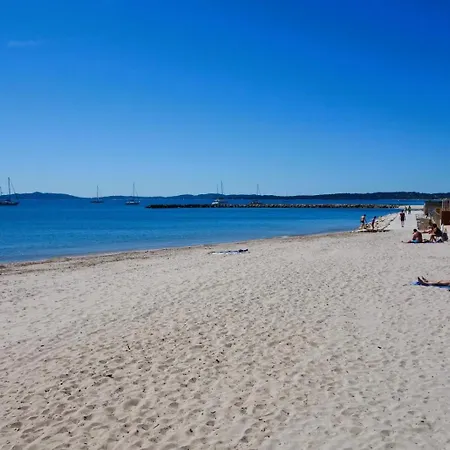 Hyeser - Pour 4 Personnes Sur Le Port D'hyères * Hyères